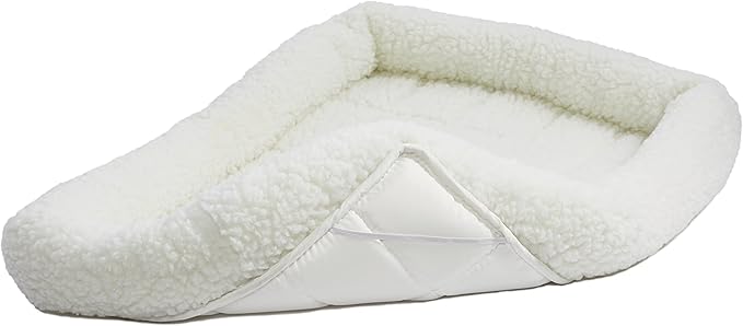 MidWest Homes for Pets Bolster Dog Bed 18L-Inch White Fleece Dog Bed or Cat Bed w/Comfortable Bolster | Ideal for Toy Dog Breeds & Fits an 18-Inch Dog Crate | Easy Maintenance Machine Wash & Dry