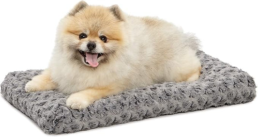 MidWest Homes for Pets Deluxe Dog Beds | Super Plush Dog & Cat Beds Ideal for Dog Crates | Machine Wash & Dryer Friendly, 1-Year Warranty