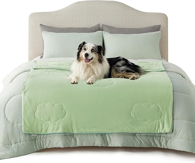 Lesure Premium Cooling Blankets for Extra Large Dogs - Washable Dog Cooling Throw Blanket with Q-MAX>0.4,Durable Self Cooling Pet Mat for Cat, Cooling Summer Blanket for Hot Weather, Green, 50x60