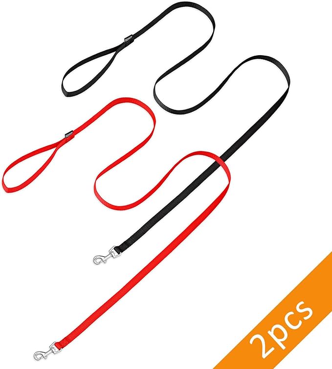 AMAGOOD 6 FT Puppy/ Dog Leash, Strong and Durable Traditional Style Leash with Easy to Use Collar Hook, Great for Small, Medium and Large Dogs (5/8 in x 6 ft, Black and Red (2-Pack))
