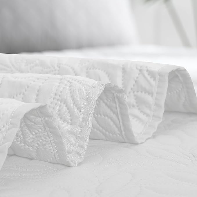 Easy-Going Waterproof Dog Bed Cover Reversible Leak Proof Pet Blanket Replacement Mat for Furniture Washable Couch Cover Sofa Cover for Dogs Cat(40x50 Inch, White/White)