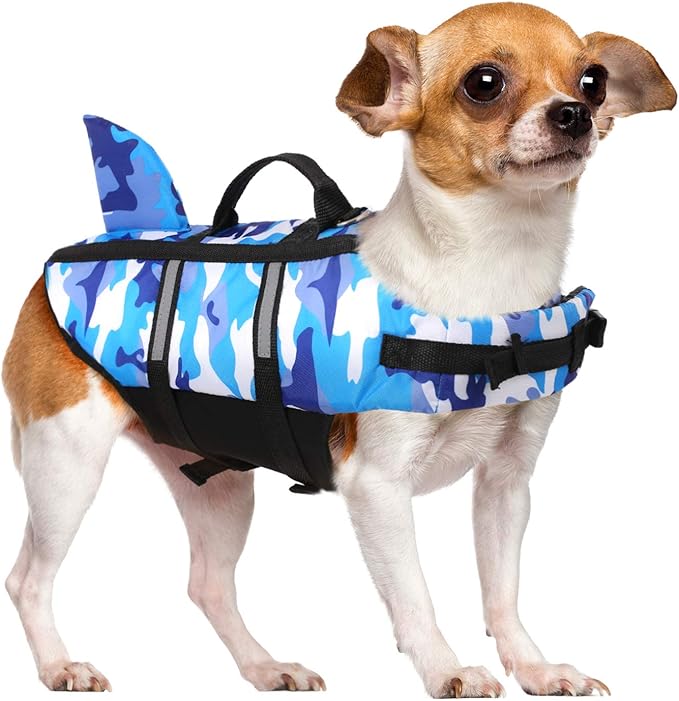 Queenmore Dog Life Jacket Pet Safety Vest High Buoyancy Camouflage Color Cute Shark with Strong Rescue Handle and Leash Ring for Boating, Canoeing, Surfing, Hunting, Blue M