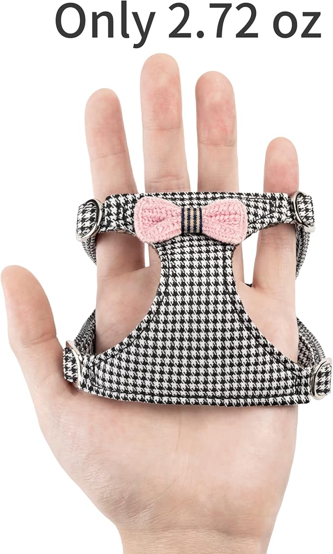 Puppytie No Pull Dog Harness with Multifunction Dog Leash,Soft Adjustable No Choke Escape Proof Pet Harness Vest for Medium Dogs,Knitted Black-White,M