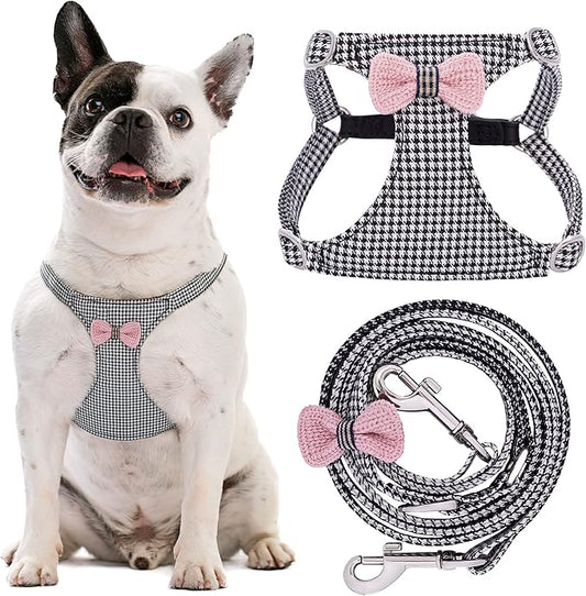 Puppytie No Pull Dog Harness with Multifunction Dog Leash,Soft Adjustable No Choke Escape Proof Pet Harness Vest for Medium Dogs,Knitted Black-White,M