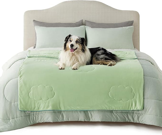 Lesure Premium Cooling Blankets for Extra Large Dogs - Washable Dog Cooling Throw Blanket with Q-MAX>0.4，Durable Self Cooling Pet Mat for Cat, Cooling Summer Blanket for Hot Weather, Green, 50x60